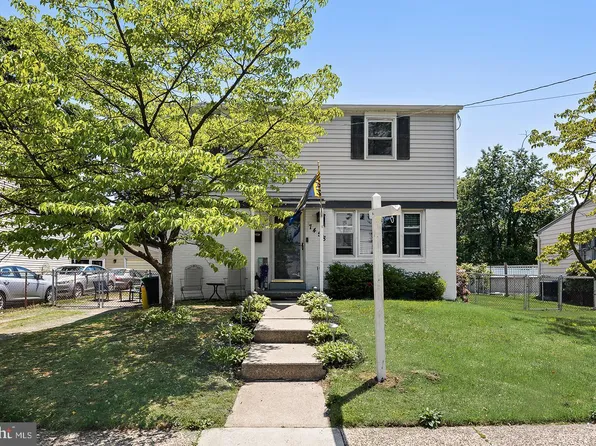 7458 Collins Ave, Pennsauken, NJ 08109