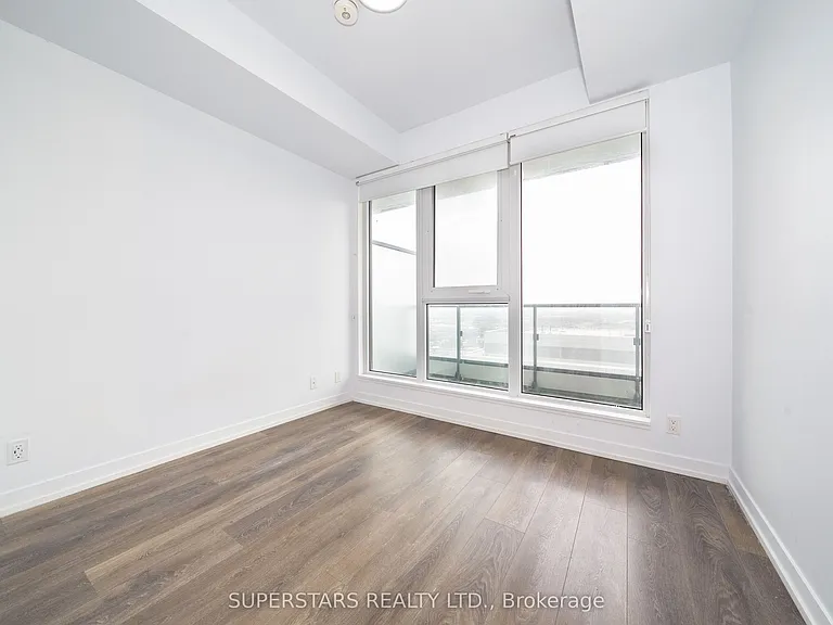 5 Buttermill Ave #1905 — Photo 16