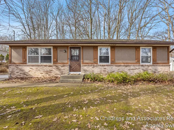 4287 Trojan Dr SW, Wyoming, MI 49519