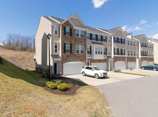 1401 Townhouse Way, Morgantown, WV 26505