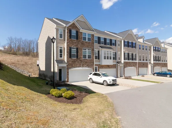 1401 Townhouse Way, Morgantown, WV 26505
