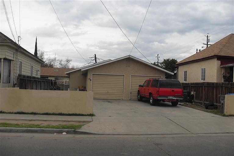 2nd image of 2211 E McKenzie Ave