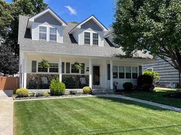 242 Coolidge Ave, Absecon, NJ 08201