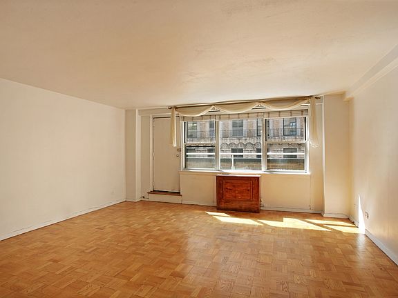 2nd image of 139 E 33rd St APT 14H