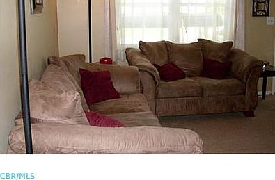 4th image of 1178 Oak Park Dr