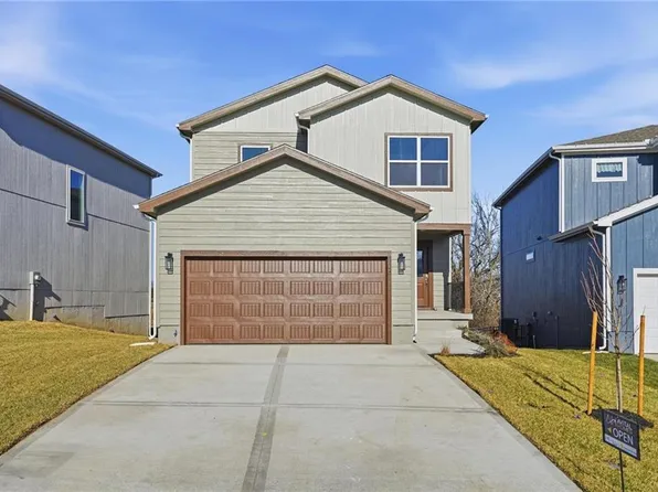 706 Glenn Cir, Raymore, MO 64083