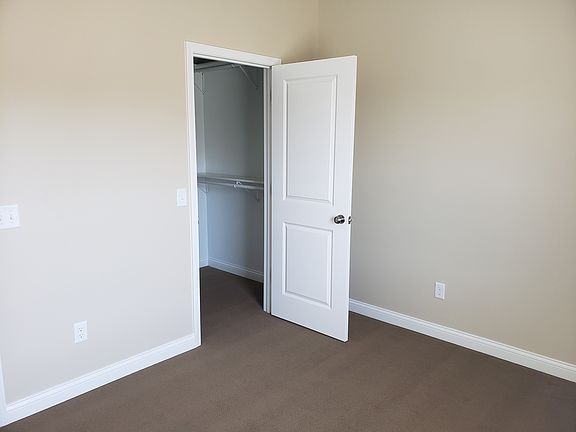 3rd image of 2907 Parnell Ave APT 203