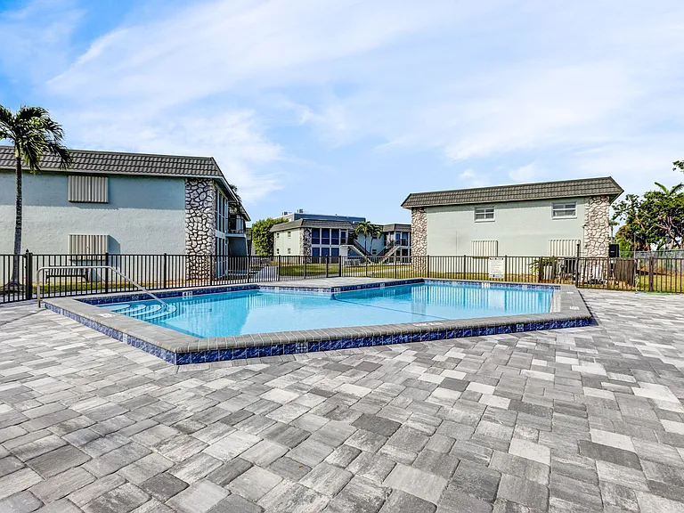 3047 Estero Blvd #9C — Photo 31
