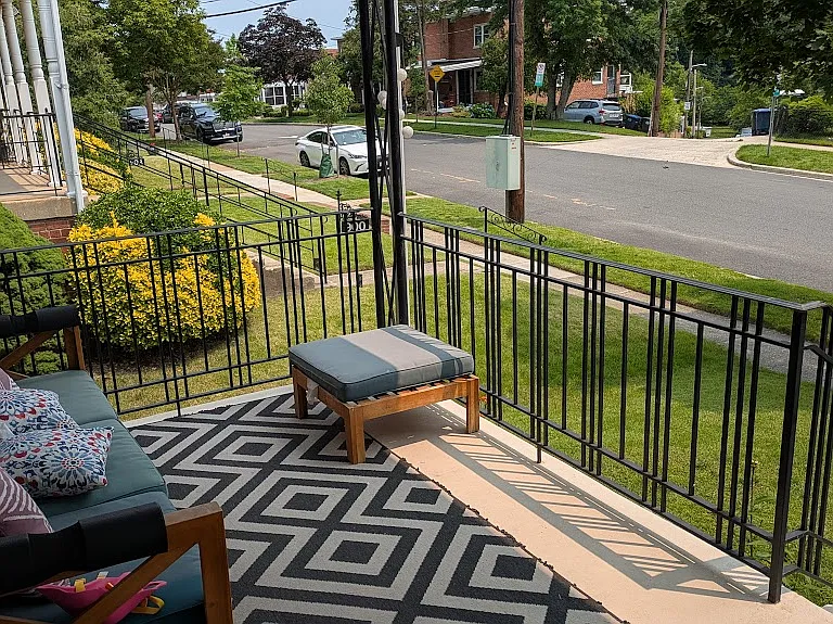 806 Hamilton St NE — Photo 4