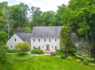 218 Miles Cutting Ln, Pittsford, NY 14534