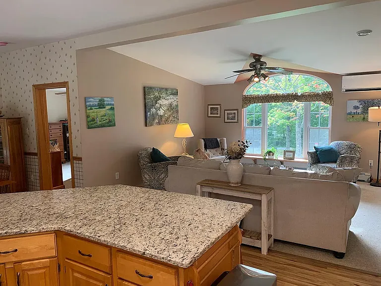 28 Knight Rd — Photo 12