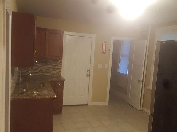 5th image of 90 Ella St Floor 1