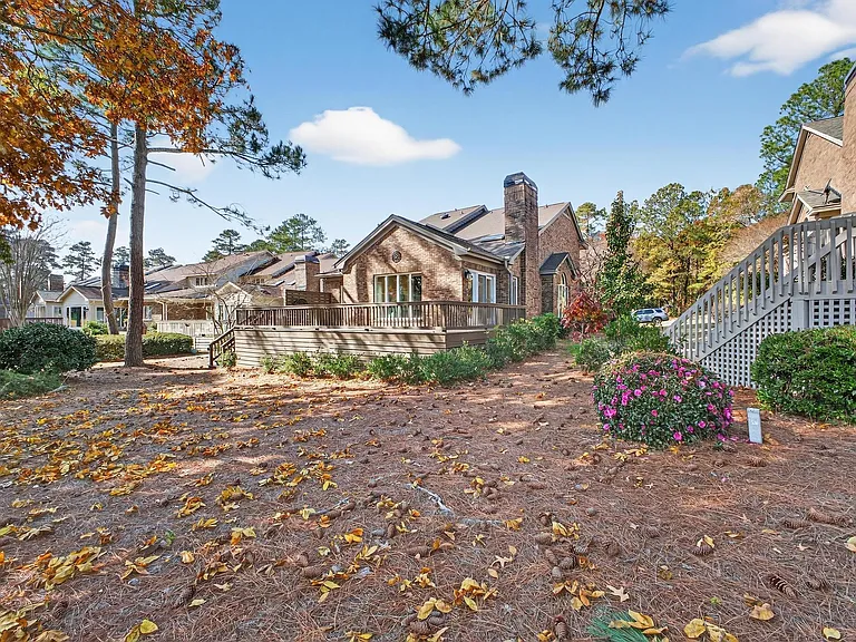 205 Club Villa Dr W — Photo 42