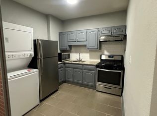 3227 Central St #3, Kansas City, MO 64111