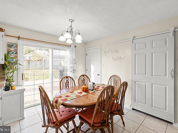 5th image of 108 Berkshire Cir