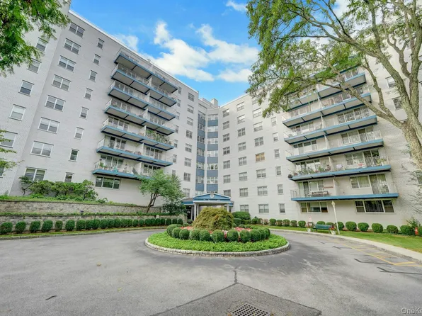 499 N Broadway #6B, White Plains, NY 10603