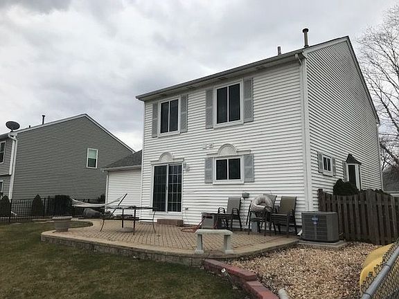 2nd image of 941 Hartwood Dr