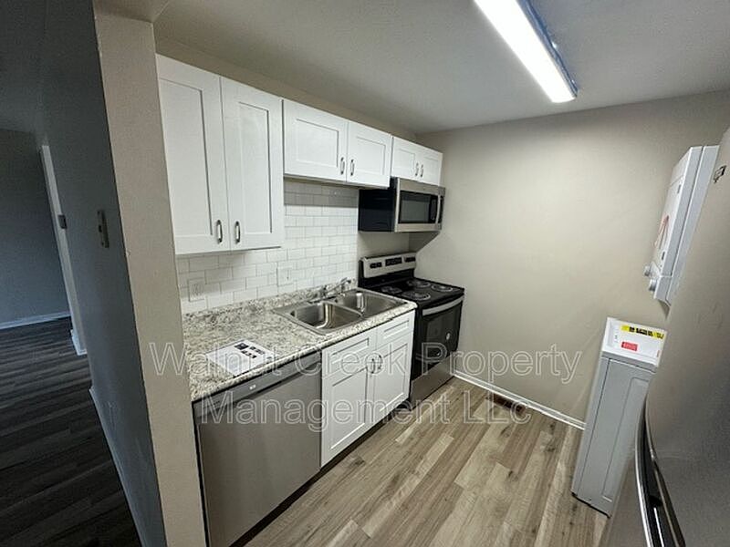 1st image of 5520 Beavercrest Dr APT 5