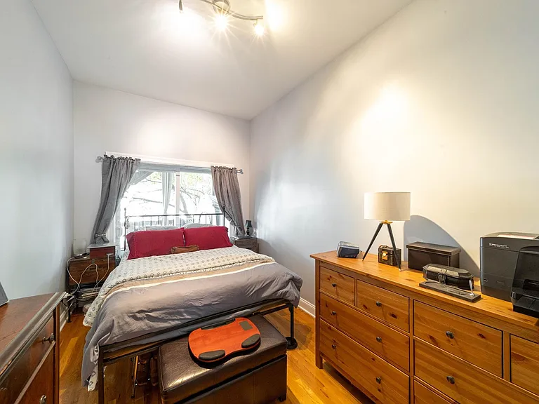 261 Grove St #2 — Photo 14