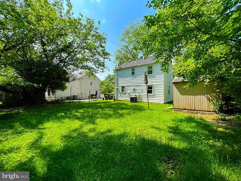 7009 Hawthorne St — Photo 3