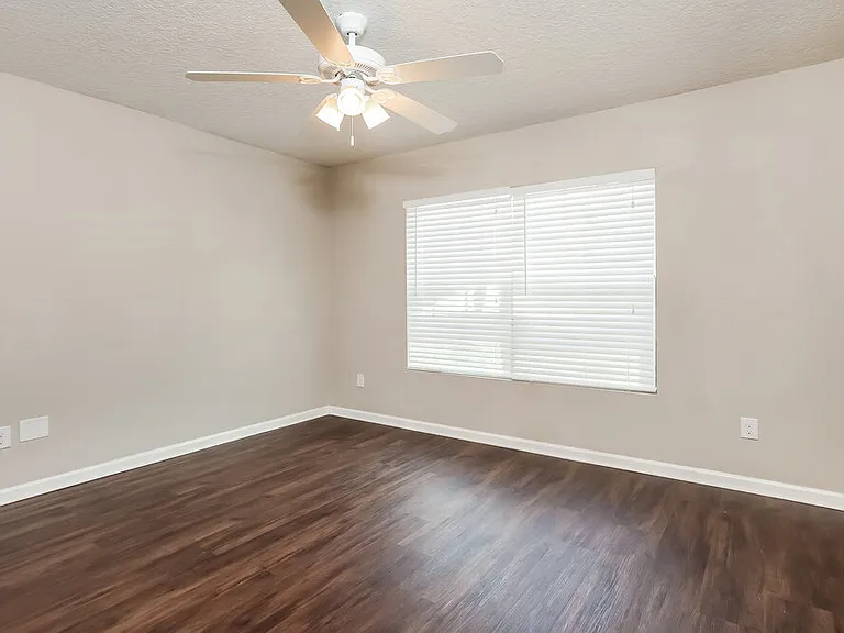 3800 Falcon Crest Dr — Photo 13
