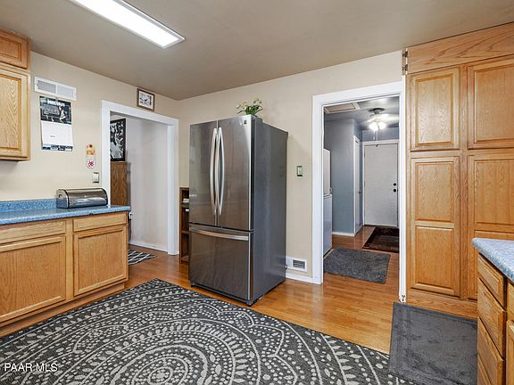 4th image of 942 Audrey Ln