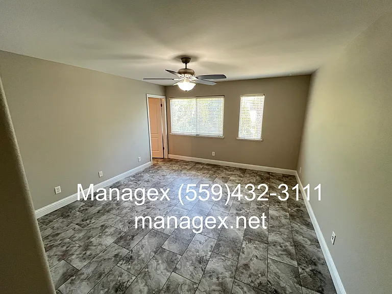 2175 Lester Ave — Photo 33