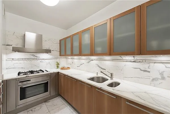 Rented by Engel & Völkers New York City | media 21