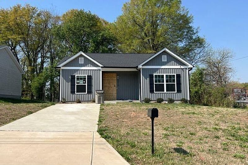 1st image of 219 N Scruggs St