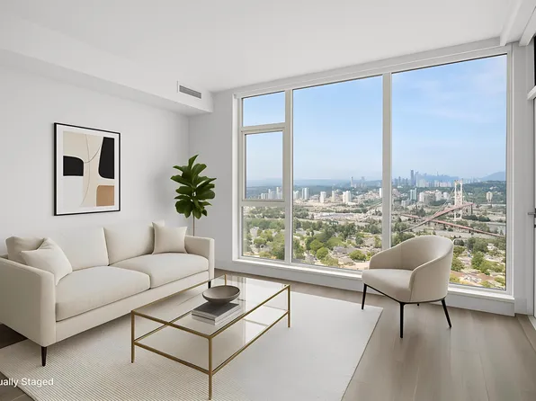 10750 135a St #3908, Surrey, BC V3T 4C9