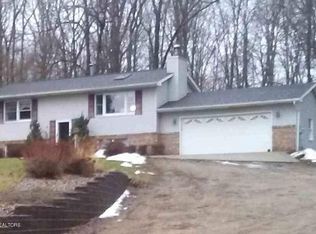 1222 S Ainger Rd, Charlotte, MI 48813