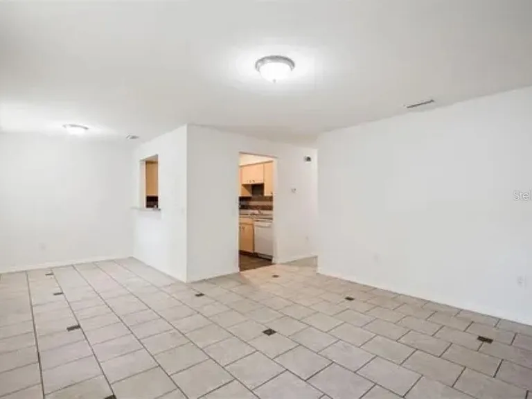 519 S Westgate Ave — Photo 4