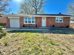 9625 Weyburn Dr, Saint Louis, MO