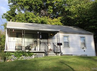 9767 Lilac Dr, Saint Louis, MO 63137