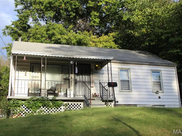 9767 Lilac Dr, Saint Louis, MO 63137