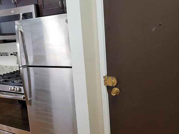 2nd image of 432 W Wellington Ave #405