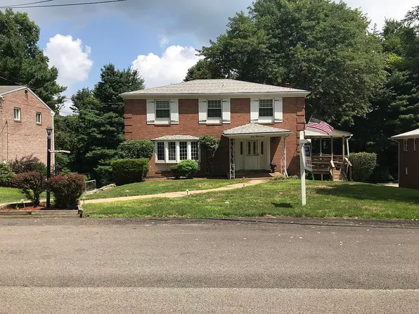 1247 Holy Cross Dr, Monroeville, PA 15146