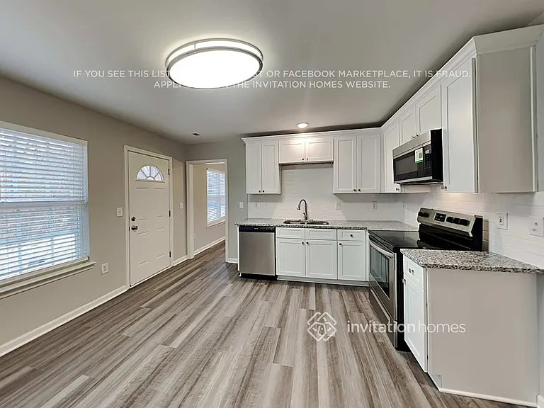 3535 Anastasia Ct — Photo 9