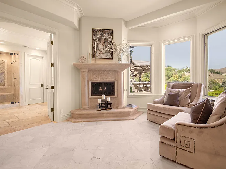 4358 Cresthaven Dr — Photo 34