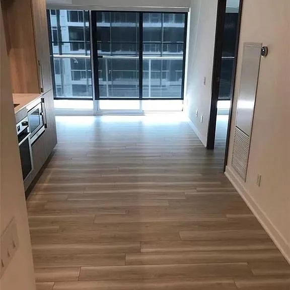 17 Bathurst St #916 — Photo 9