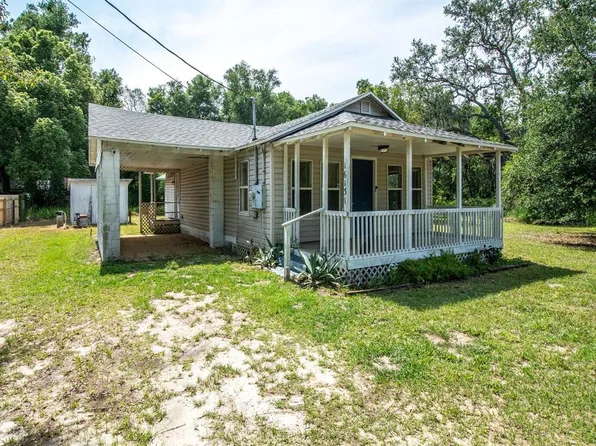 16131 Umatilla Pl, Umatilla, FL 32784