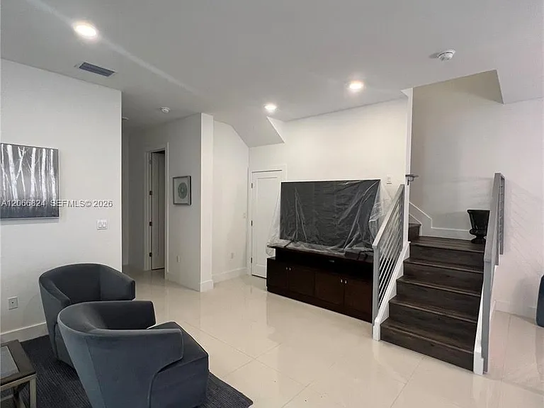 11745 SW 106th Ter #11745 — Photo 5