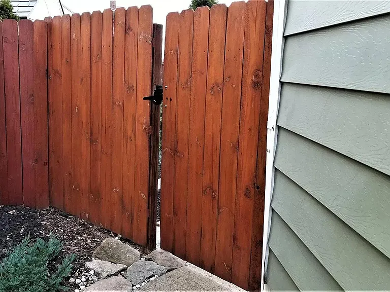 Side yard to back