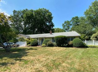 55 Lawrence Hill Rd, Huntington, NY 11743