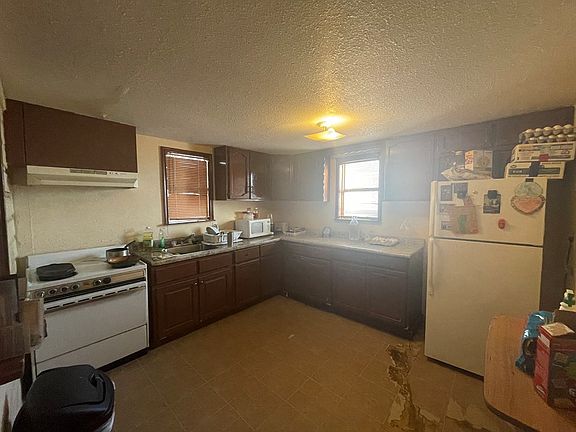 5th image of 1217 Wilson St #1