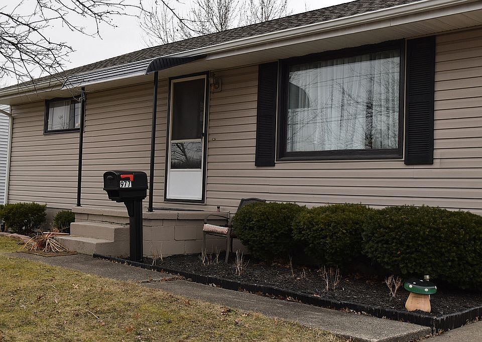 1st image of 977 Gary Ave