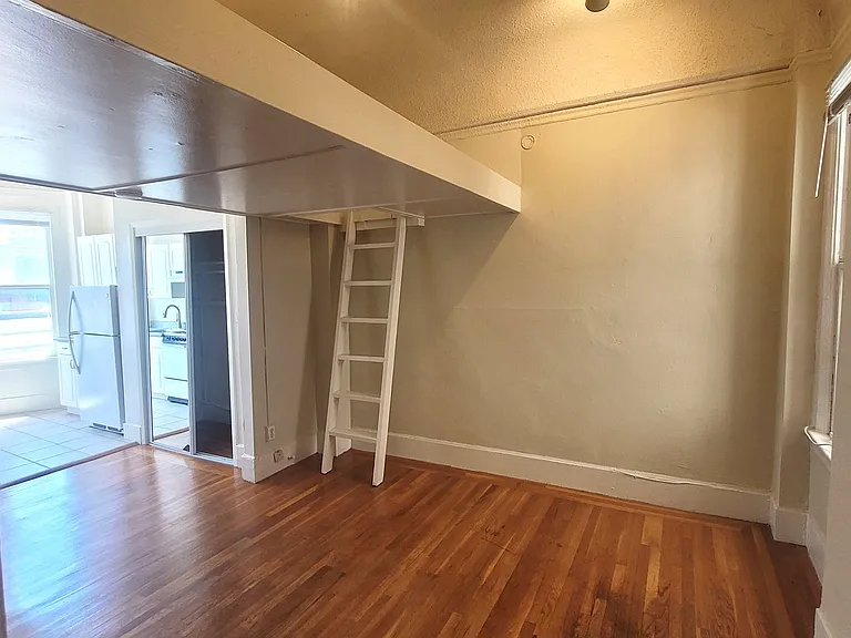 851 OFarrell Street — Photo 6