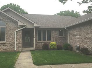 579 Summit Dr, Plainfield, IN 46168