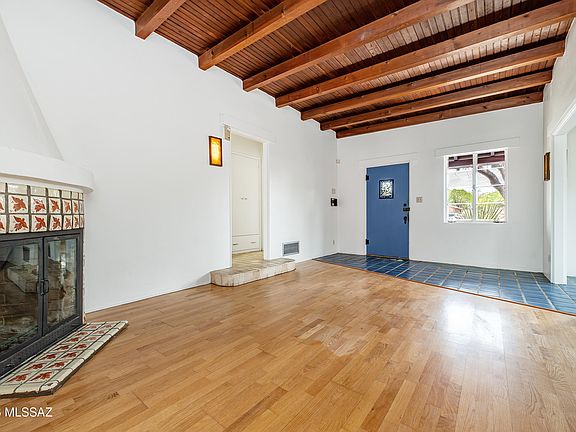 5th image of 2028 E 8th St