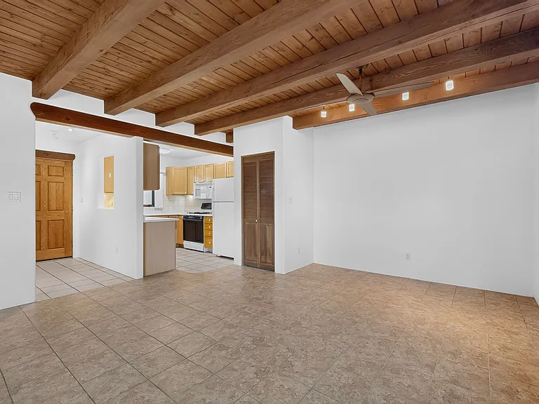 914 Hickox St #C — Photo 10